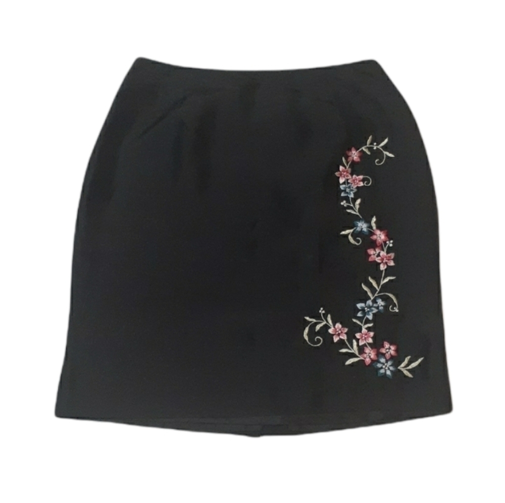 Embroidered Black Skirt